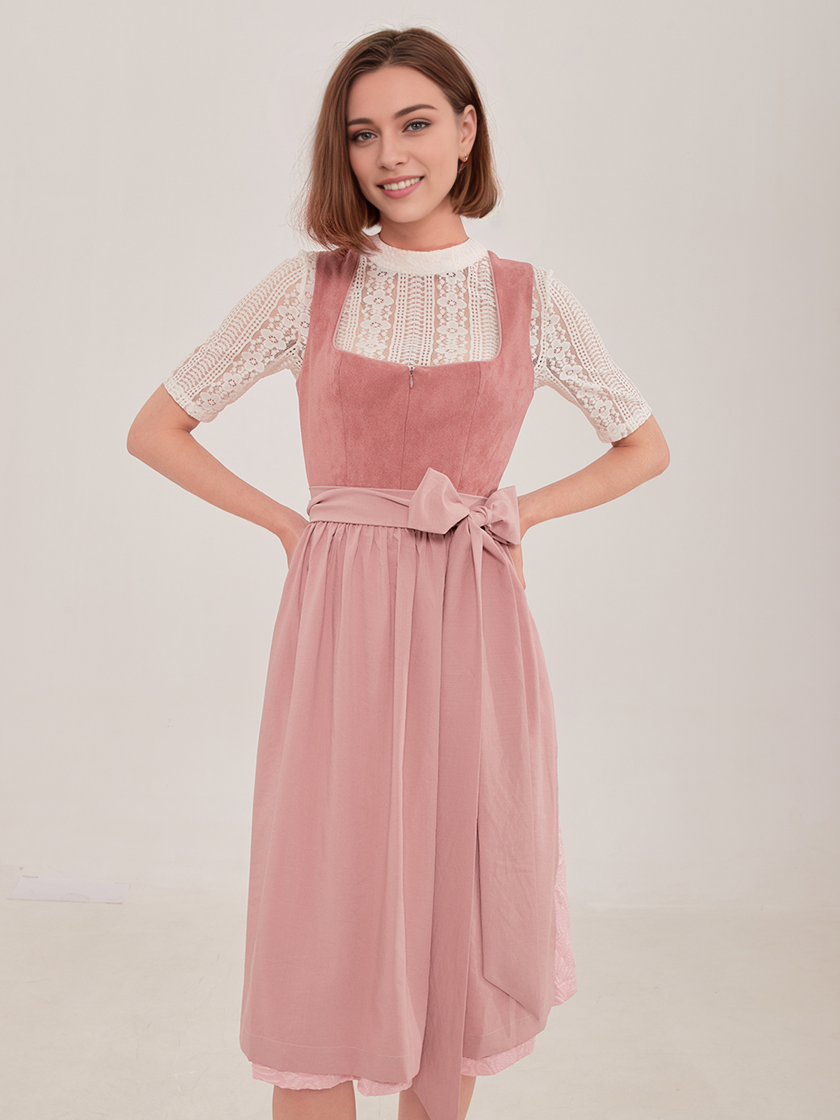 Dirndl in Grau-Schwarz