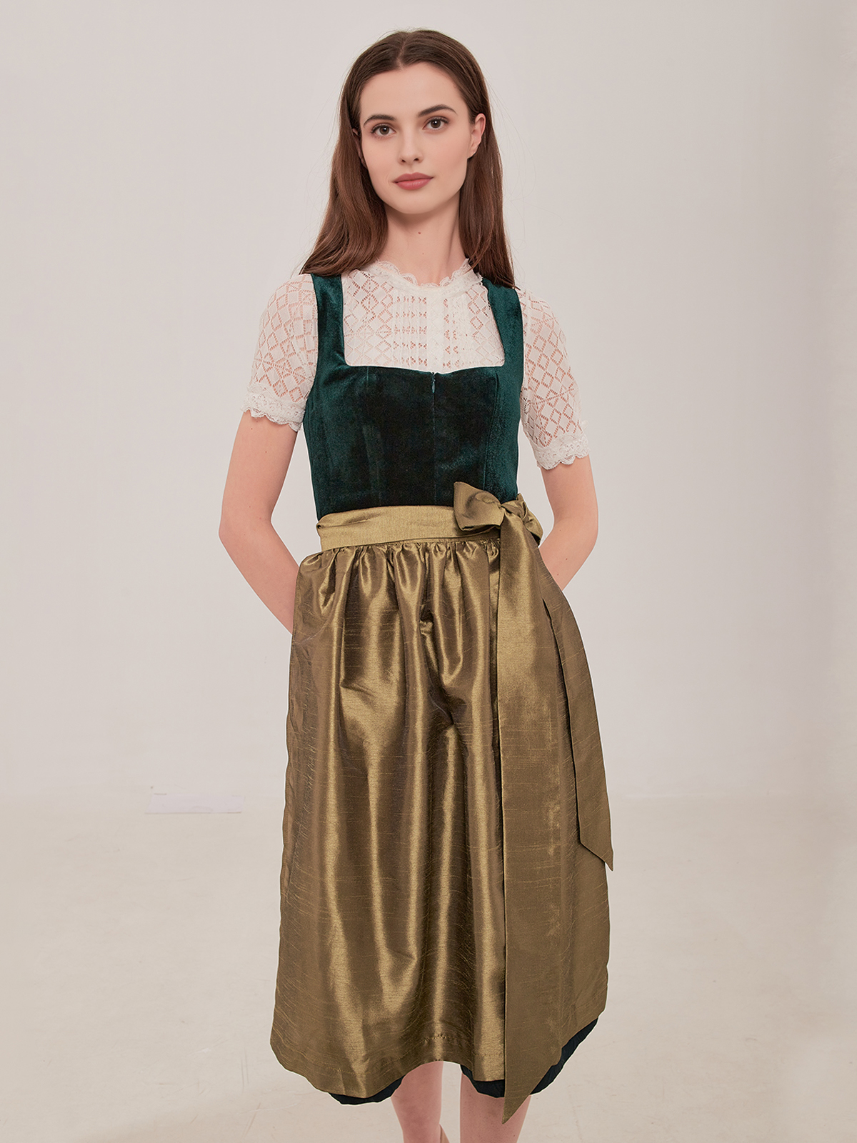 Dirndl beige grün – Eleganz und Naturverbundenheit