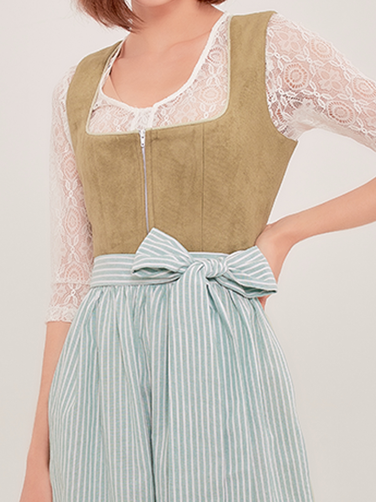 Ja Mei Dirndl in Tannengrün