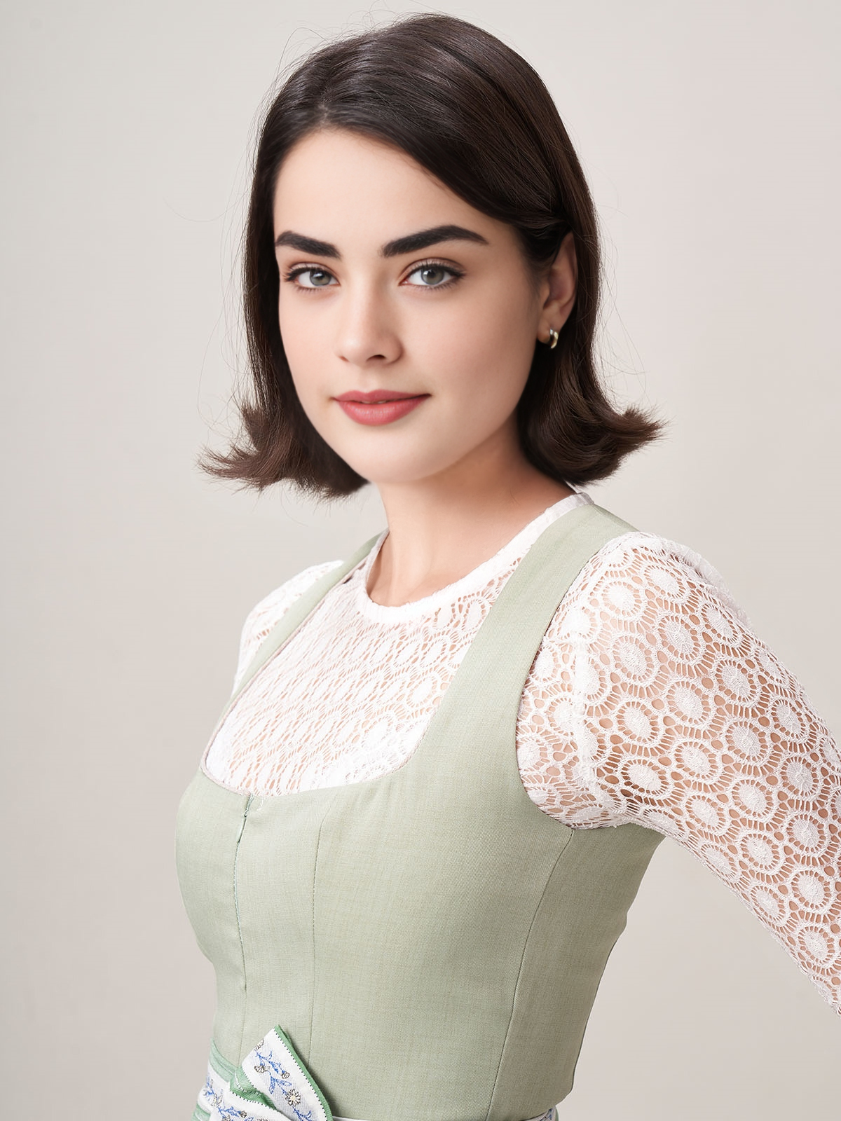 Elegantes langes Dirndl in Grün