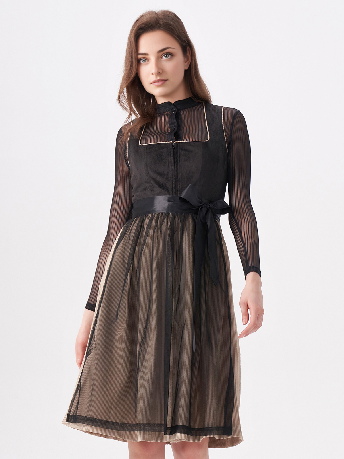 Elegantes schwarzes Dirndl aus der Gössl Kollektion