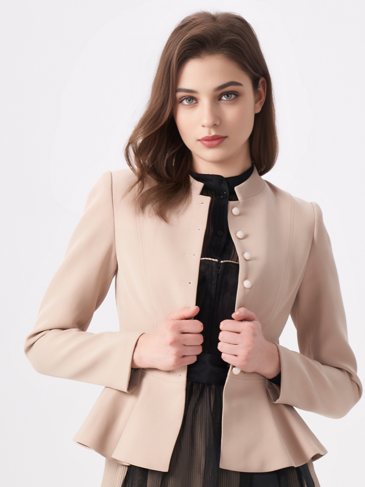 Modernes Dirndl mit Jacke