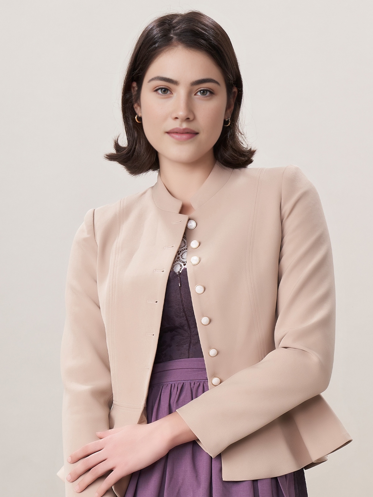 Dirndl Moosgrün mit brauner Jacke