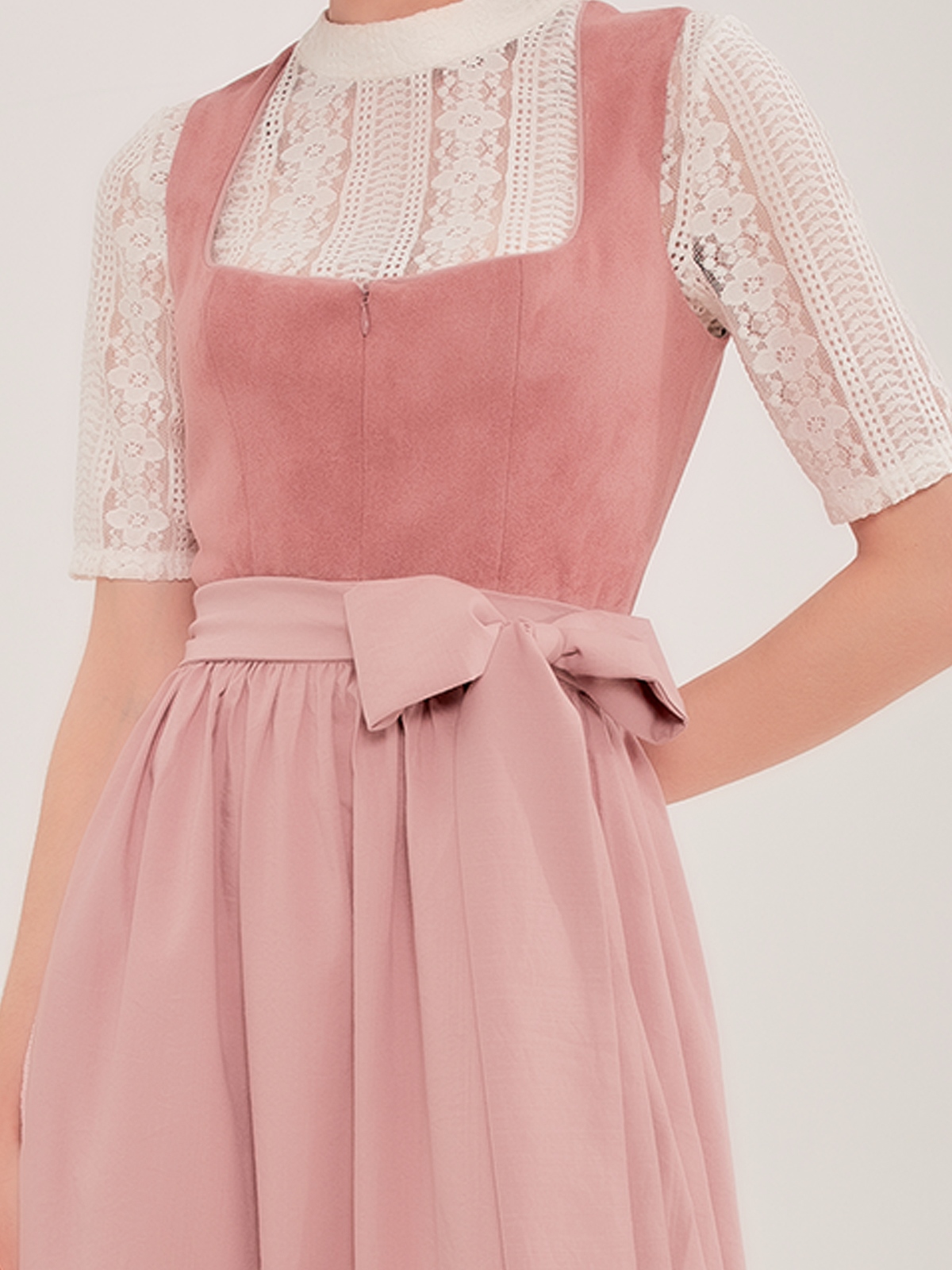 Dirndl Orange mit rosa Akzenten