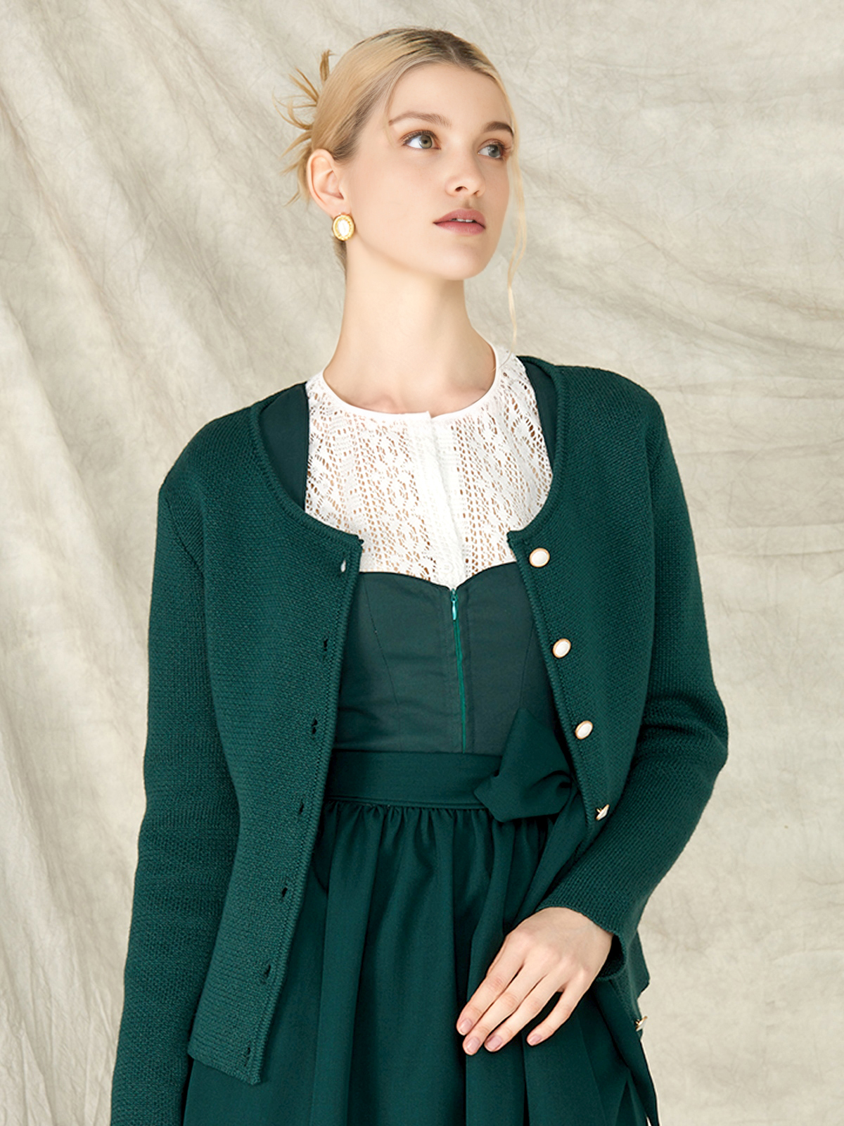 Dirndl Almliebe in Grün