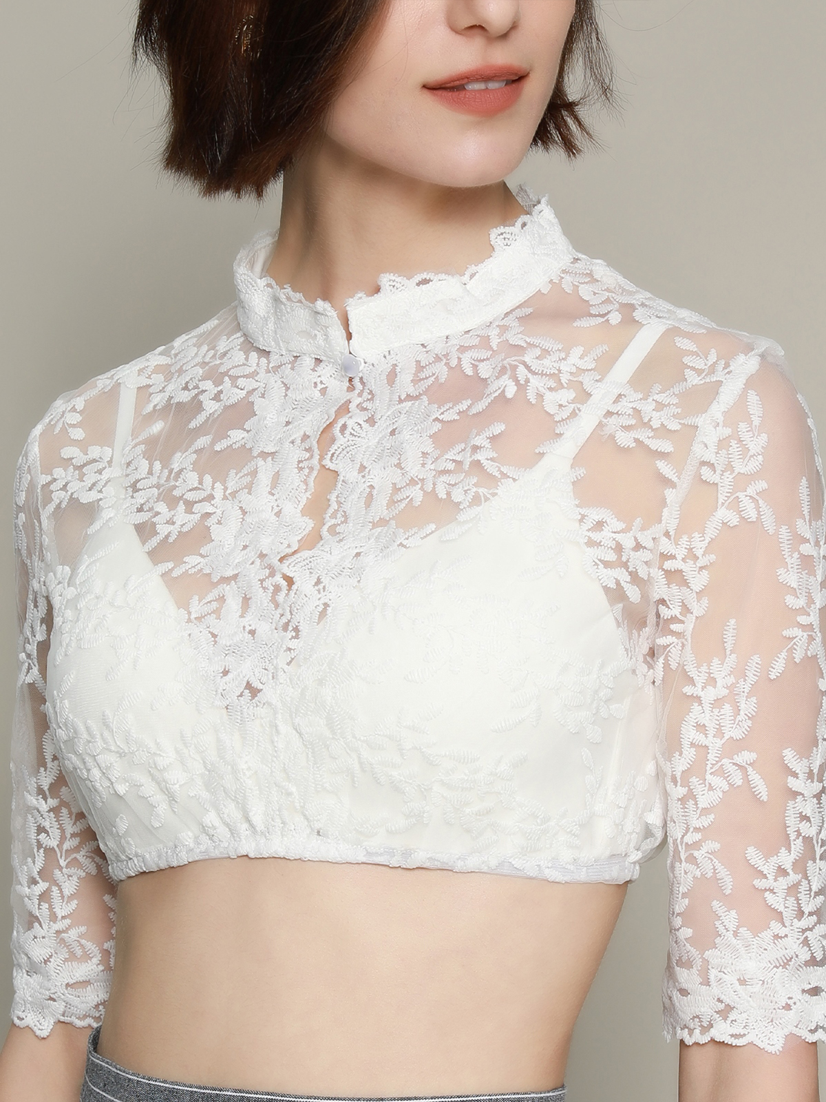 Dirndlbluse Langarm V-Ausschnitt in Weiß