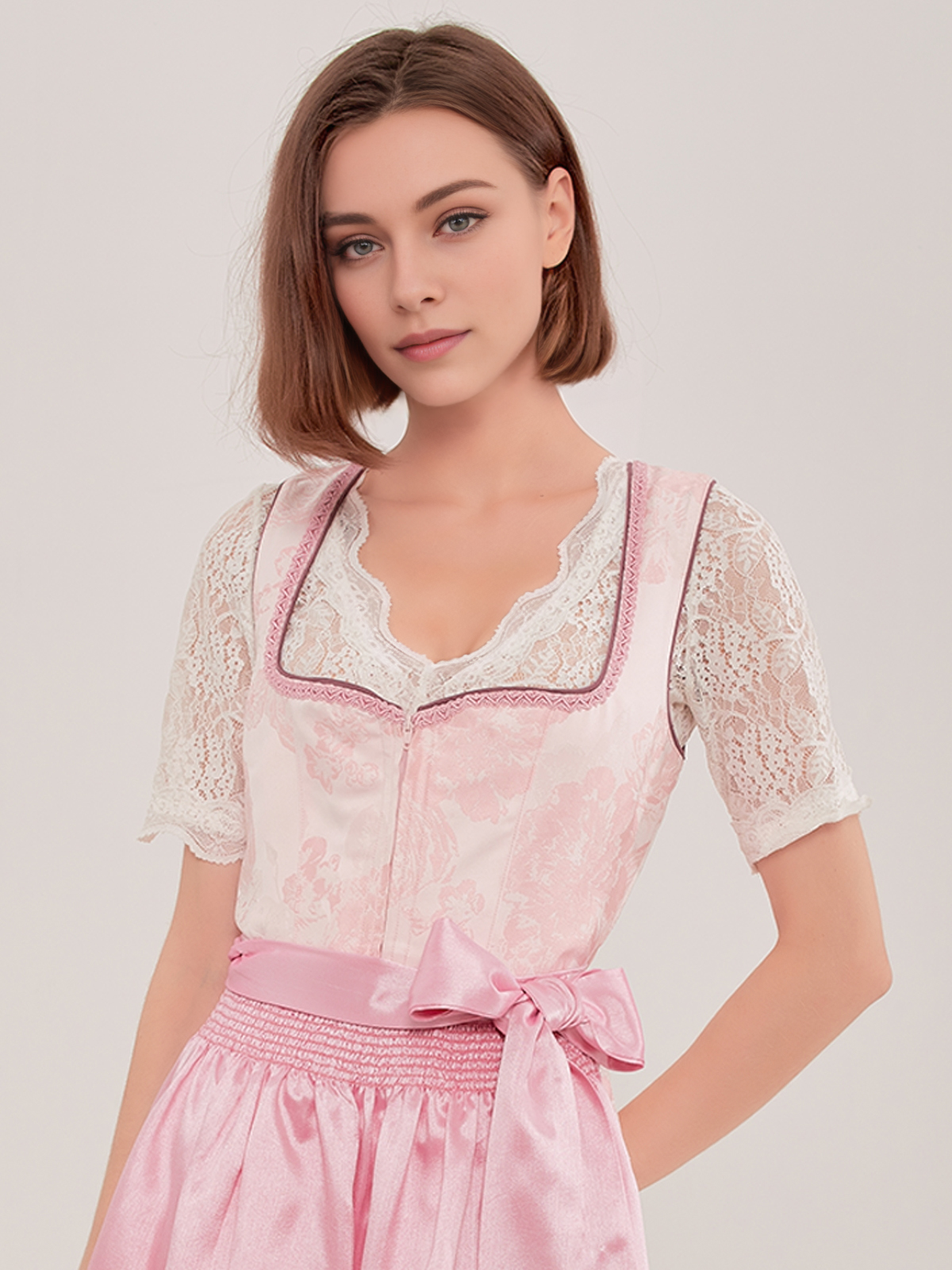 Modernes Dirndl in Blau