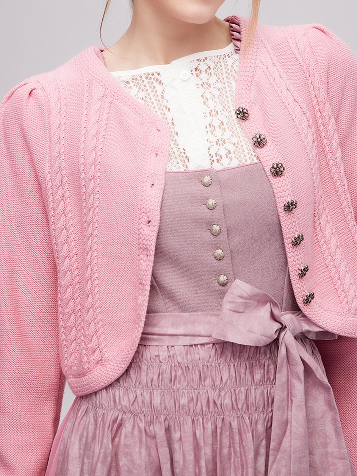 Dirndl in Rosa mit perfekter Passform