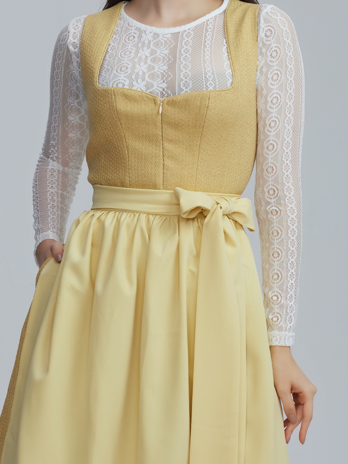 Dirndl in Gelb – sommerlich und frisch