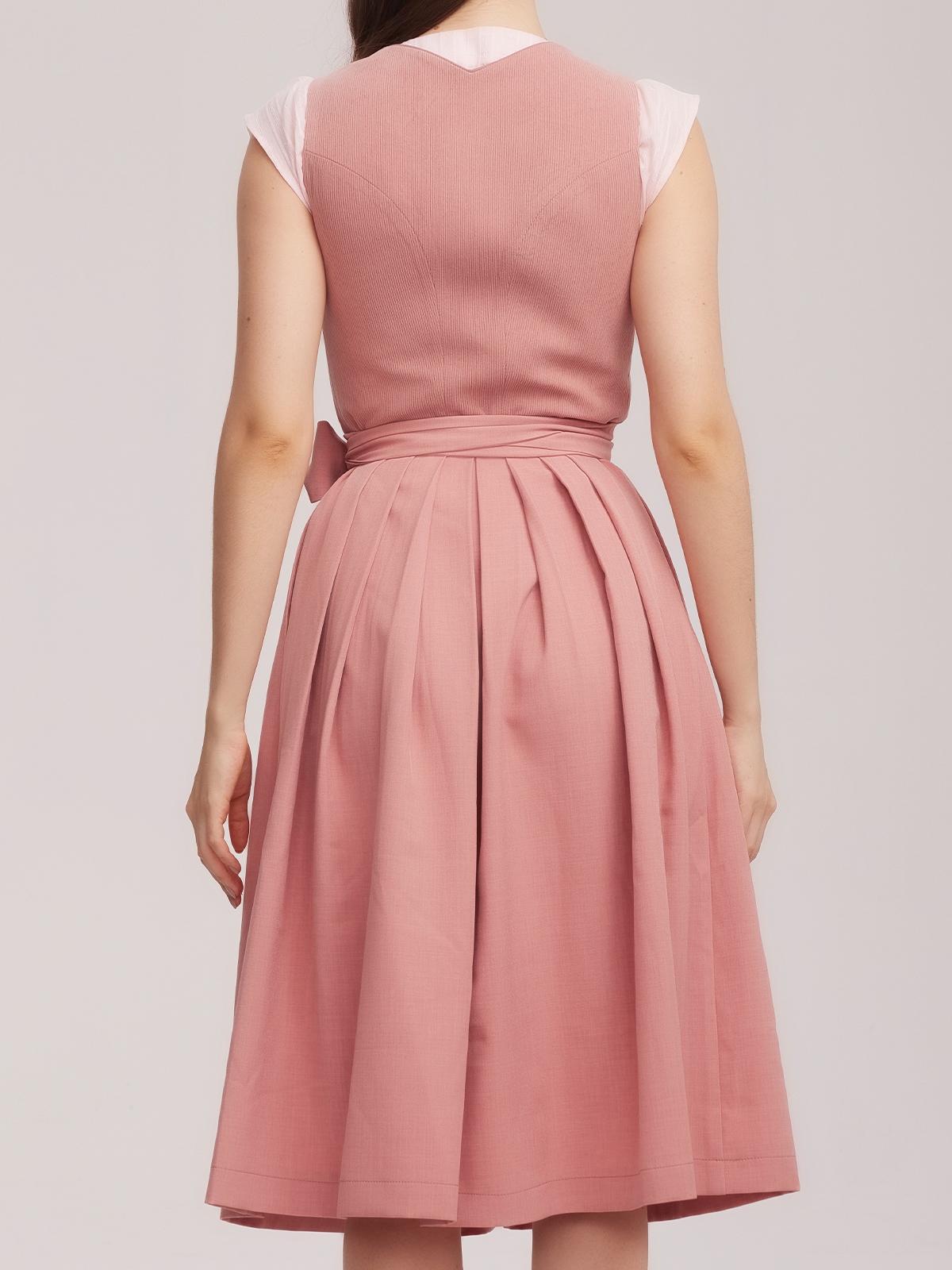 Moderne Dirndlbluse in Rosa