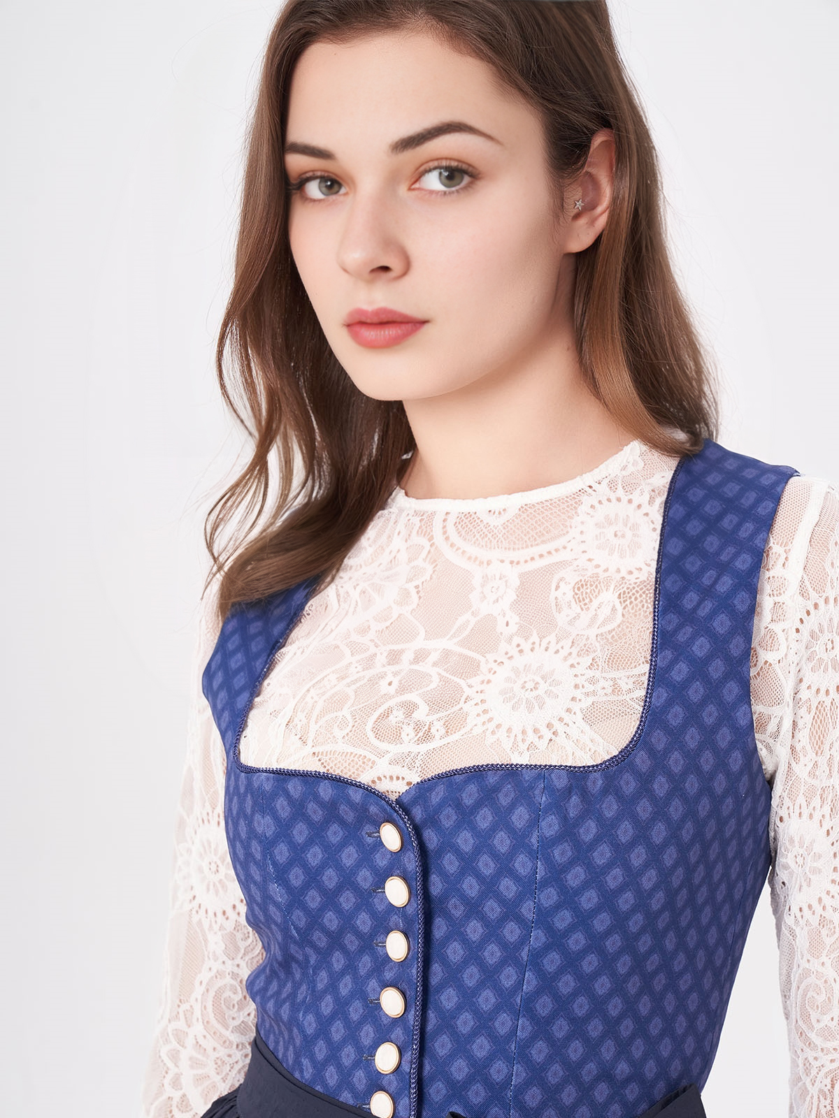 Dirndl in Blau – zeitlos und stilvoll