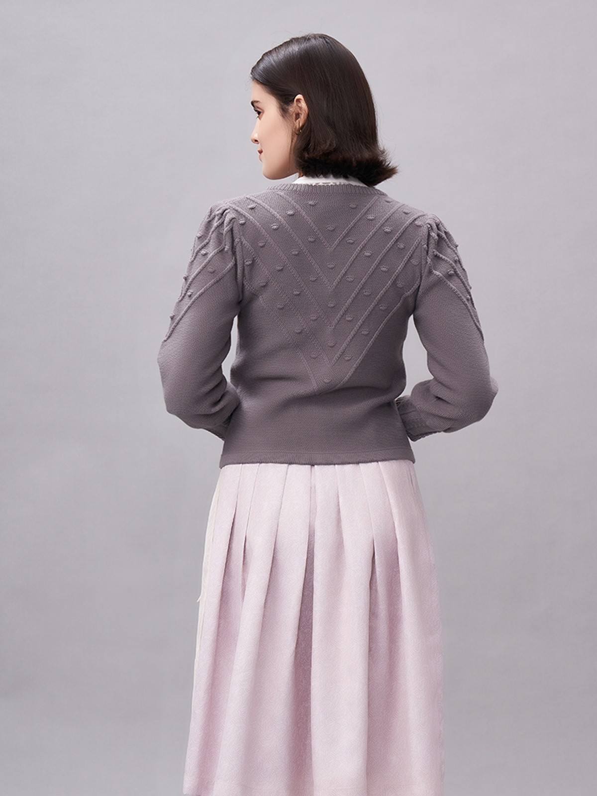 Modernes Dirndl in Grau